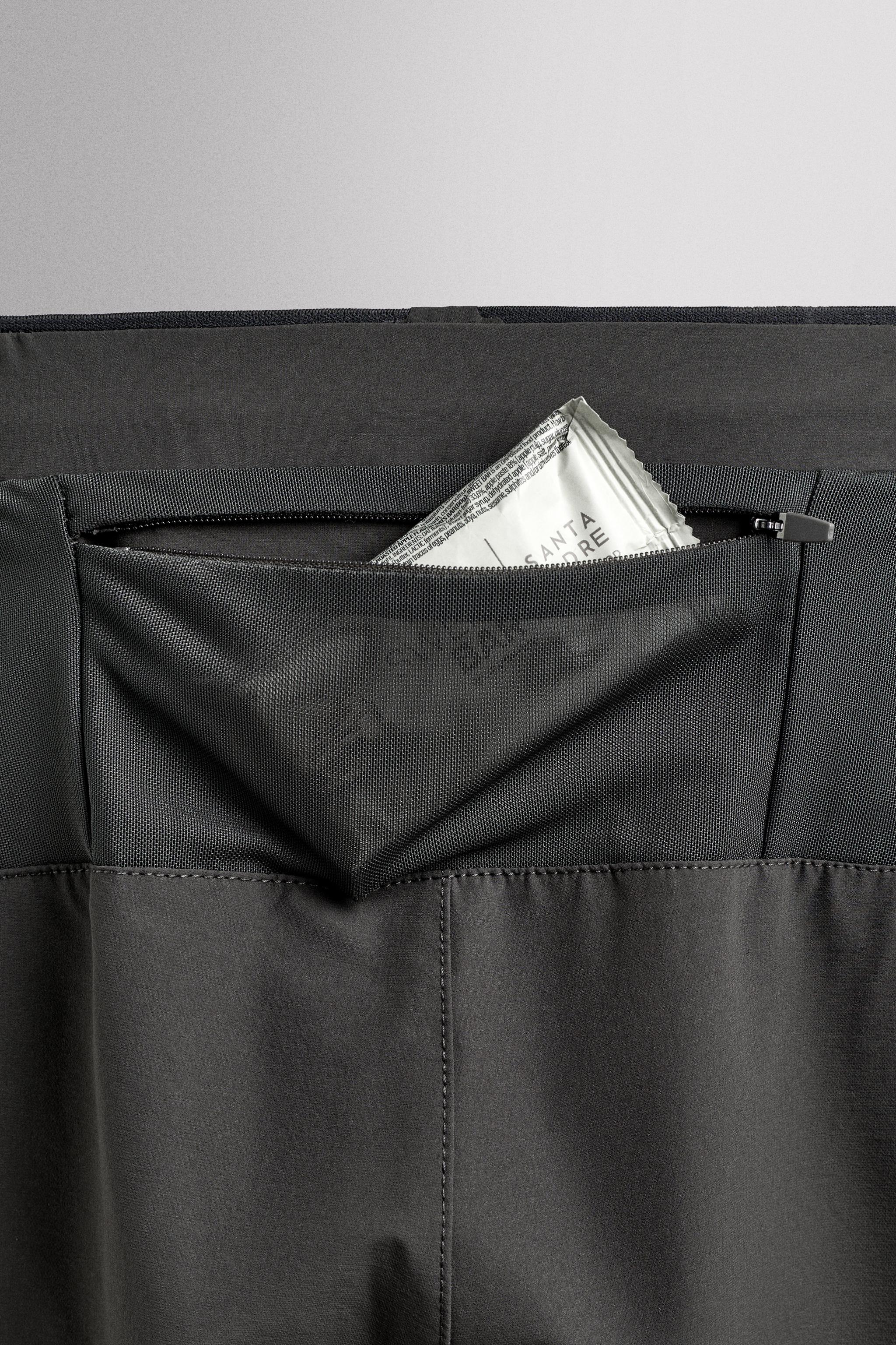 LIGHTWEIGHT TECHNICAL PANTS